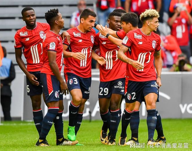 关于南特队在主场大胜，士气高昂的信息