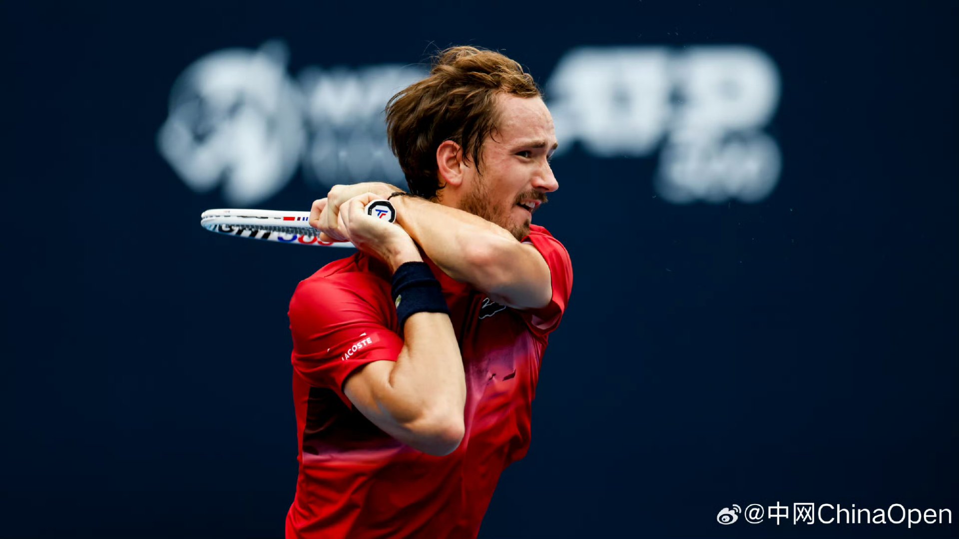 PG电子线上登入-澳网鏖战美网，梅德韦杰夫惊艳四座的简单介绍