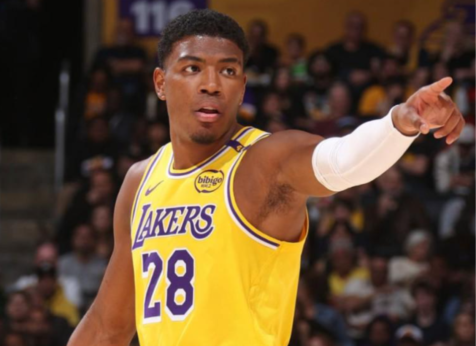 关于湖人险胜灰熊,周琦关键制胜的信息 关于湖人险胜灰熊,周琦关键制胜的信息