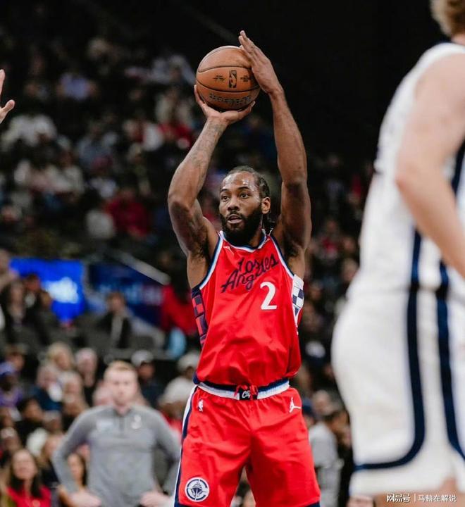 包含灰熊主场力克快船，康利表现超群的词条