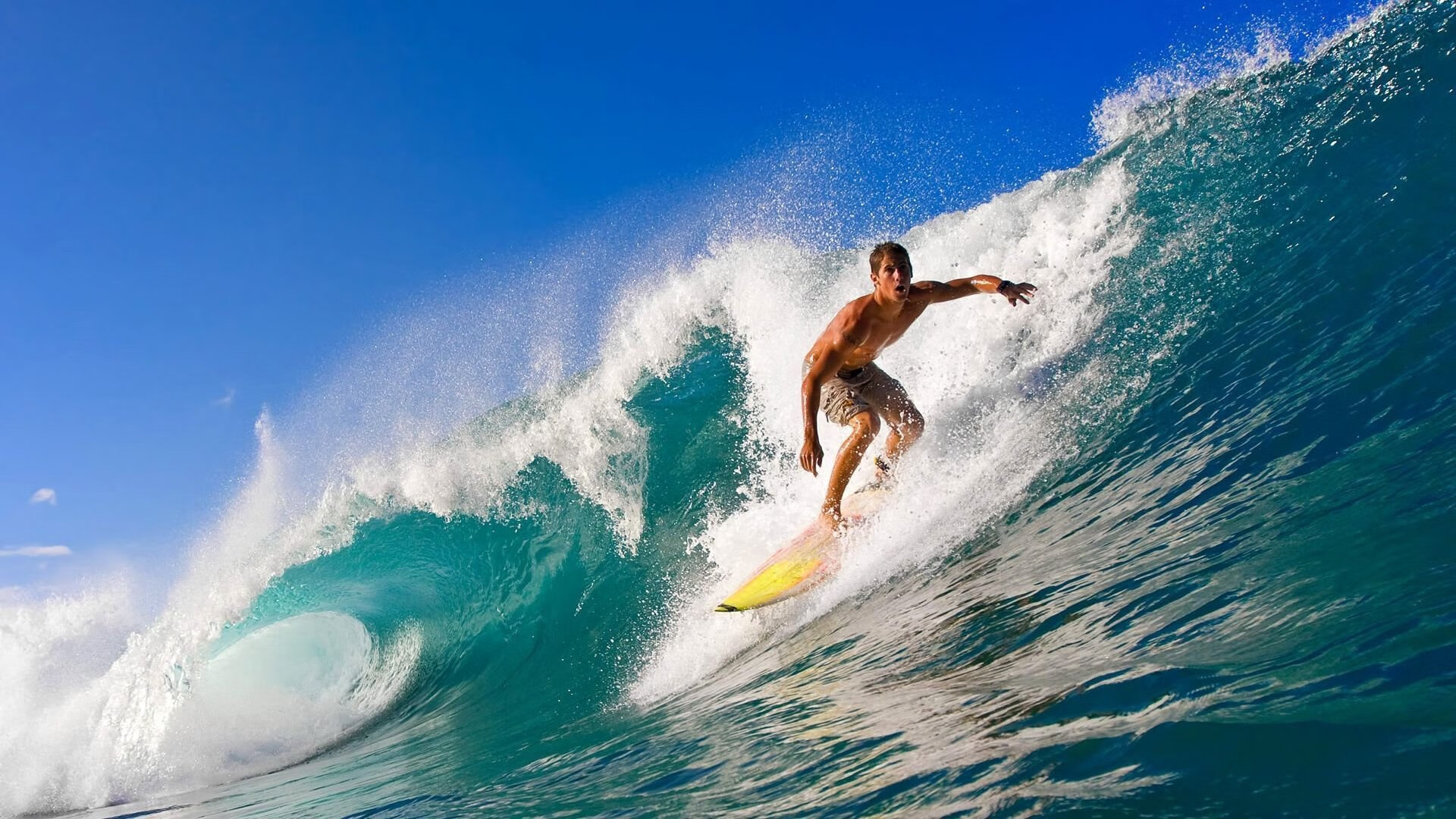 戈贝尔统治内线，广东队爆冷击败掘金