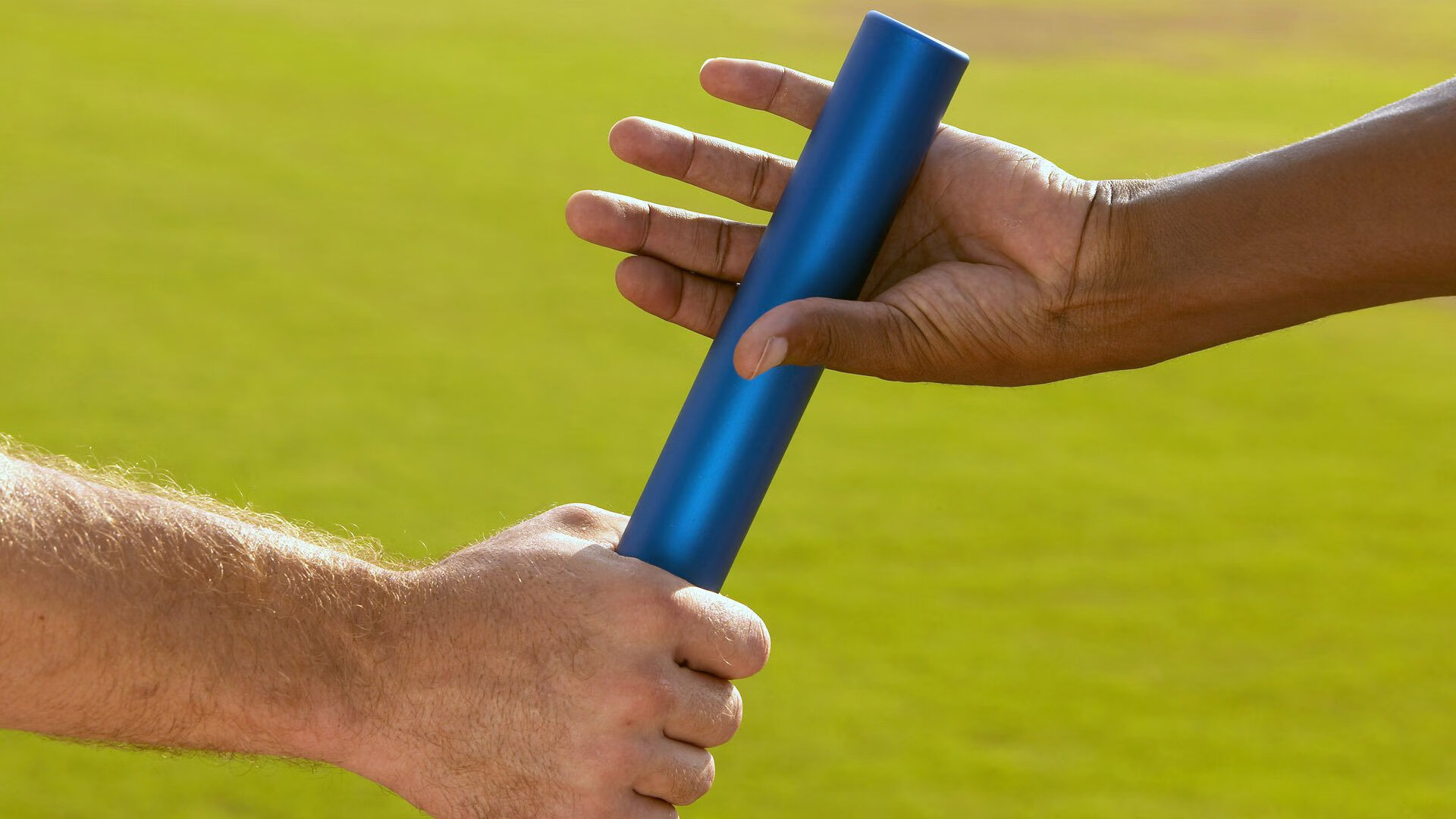 绿茵场外的统治力，当法国队逆转葡萄牙队，奥恰洛夫在另一个赛场书写传奇