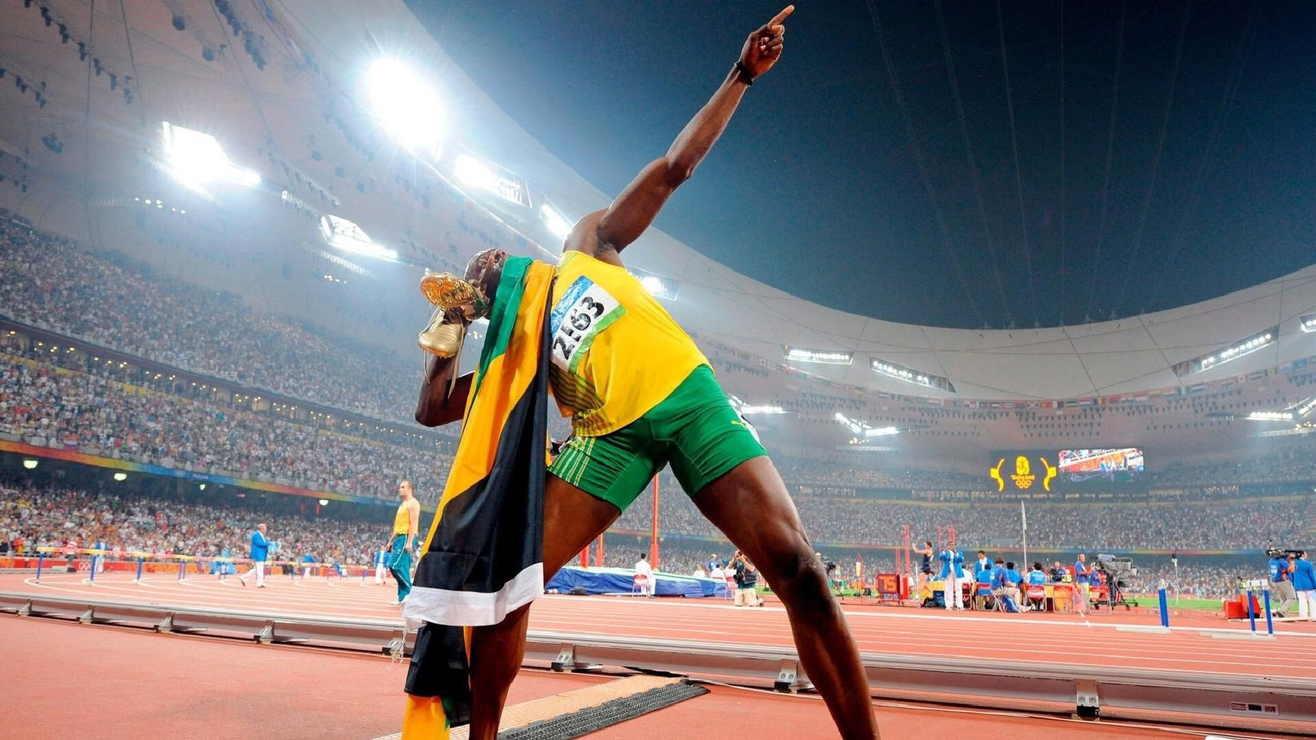 PG中国登录入口-阿什拉夫点燃赛场，拜仁奇迹翻盘切尔西，一场定义坚韧的欧冠之夜