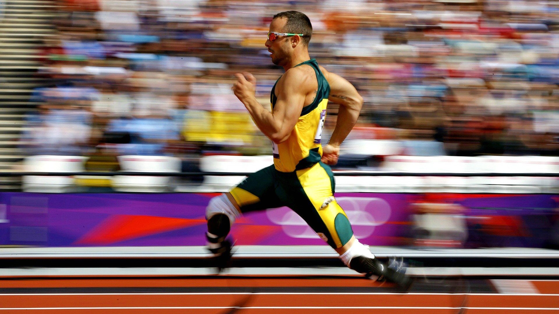 从莱万的教科书表现到中国队的逆转奇迹，足球智慧的双重启示